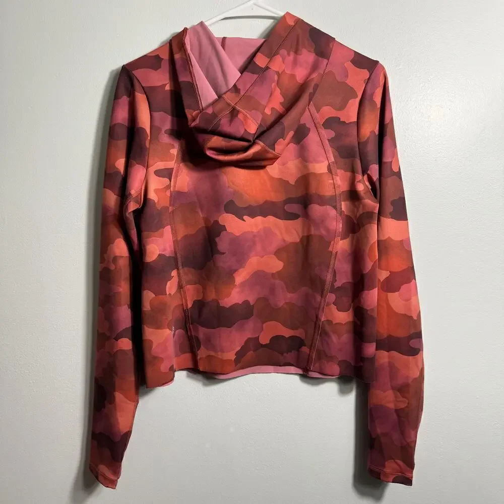 Athleta Pinnacle Cropped Hoodie Mantra Print - Picture 3 of 5